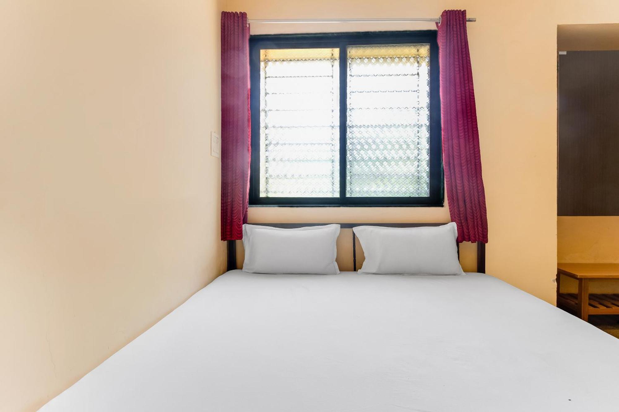 Spot On Harihar Lodging And Yatri Niwas Kolhapur Exterior photo
